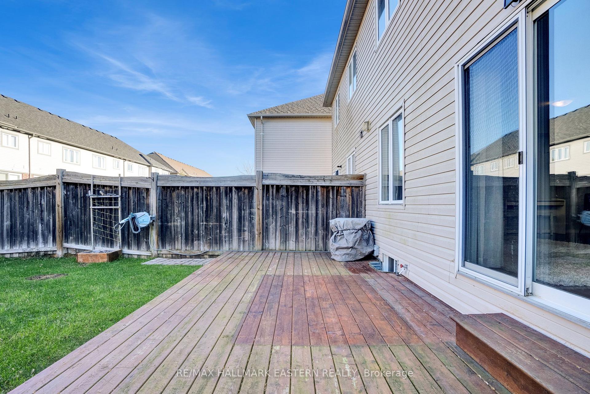 Photo 30 of Unit 13, 253 Sprucewood Crescent, Clarington, Bowmanville — HOMEH