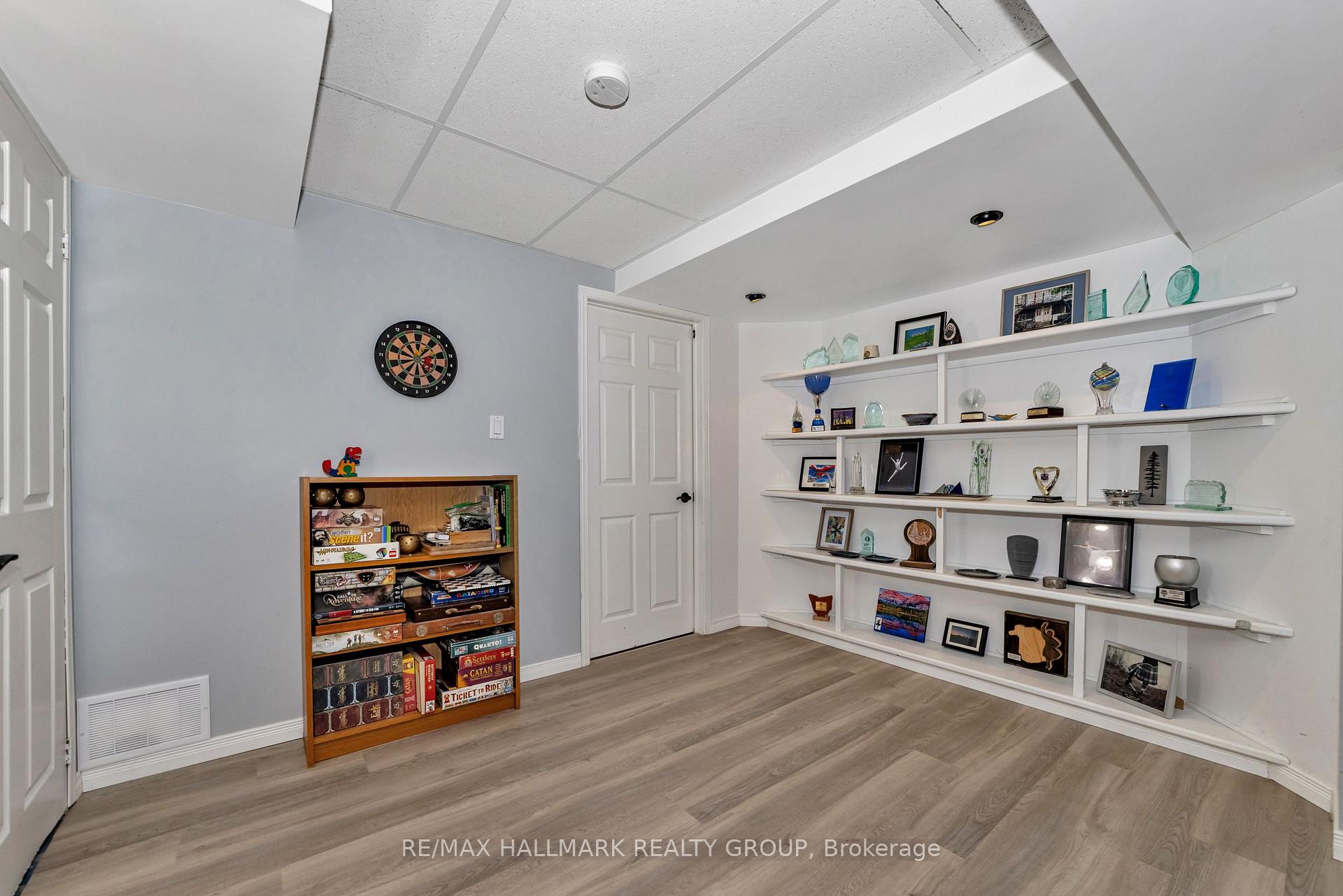 Photo 32 of 42 Constable Street, Ottawa, Barrhaven - Cedargrove/Fraserdale — HOMEH