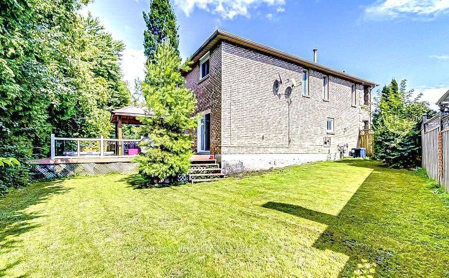 Photo 25 of 59 Lyndale Crescent, Clarington, Courtice — HOMEH