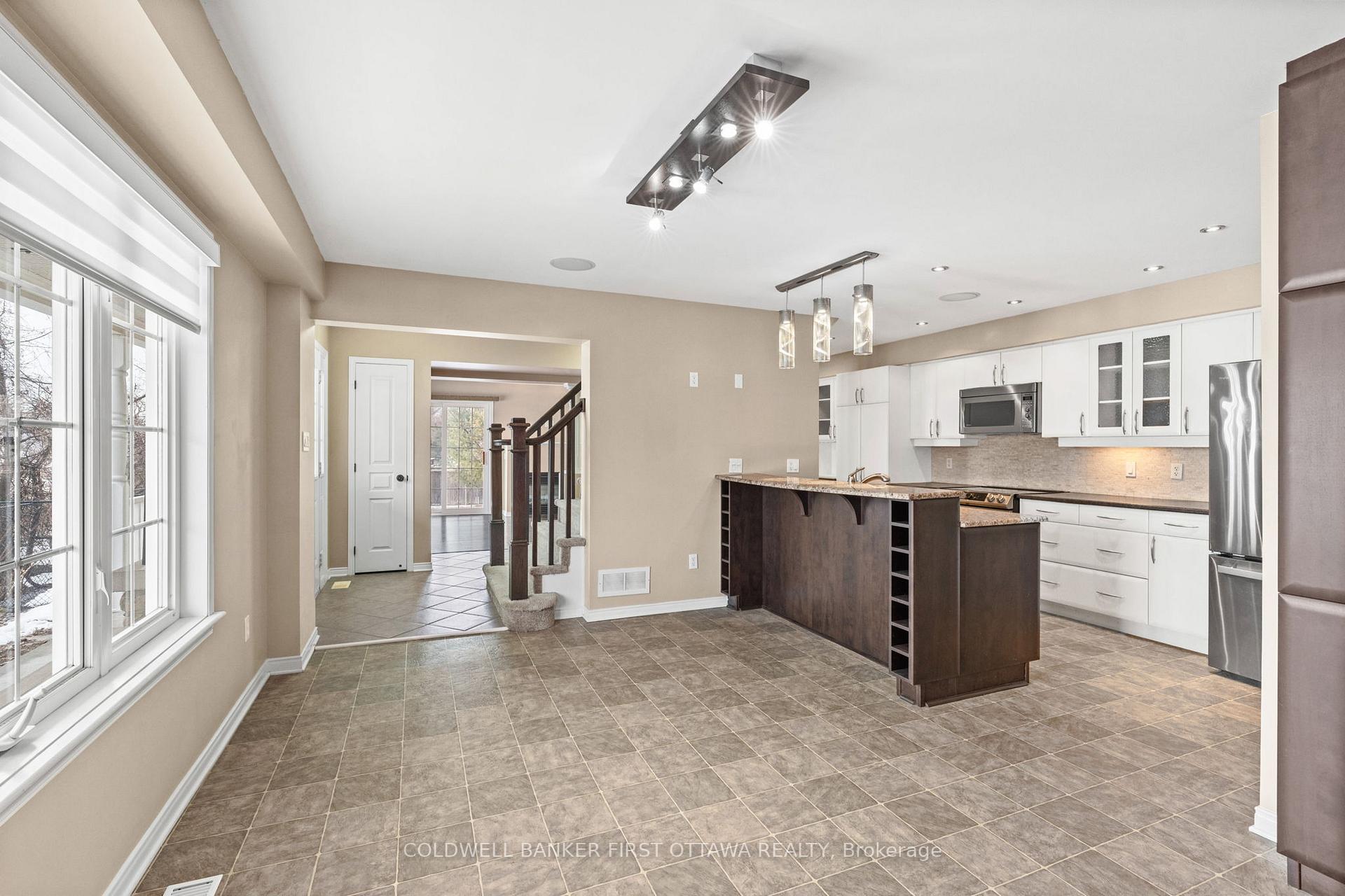 Photo 10 of 169 Cedardown Private, Ottawa, Barrhaven - Stonebridge — HOMEH