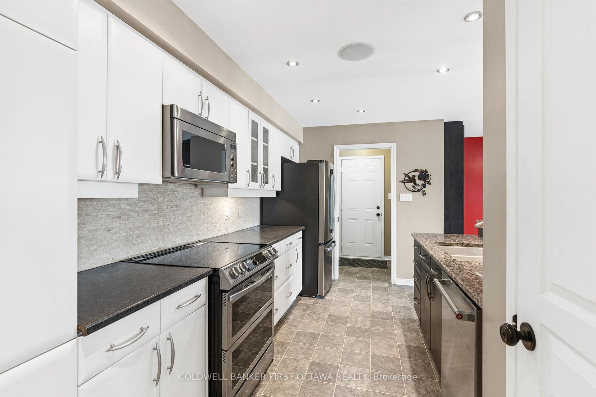 Photo 15 of 169 Cedardown Private, Ottawa, Barrhaven - Stonebridge — HOMEH