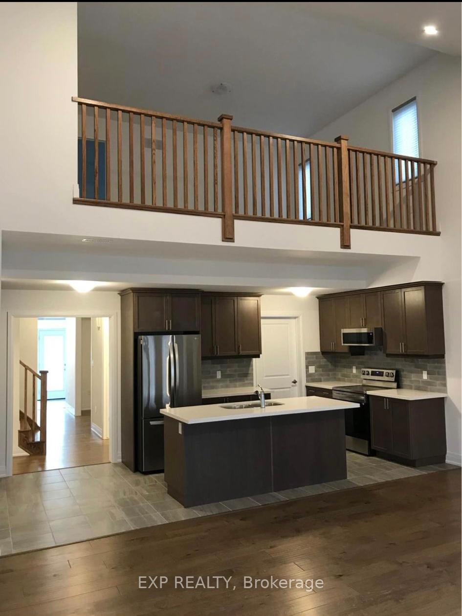 Photo 4 of Unit Upper, 63 Franklin Trail, Barrie, Rural Barrie Southwest — HOMEH