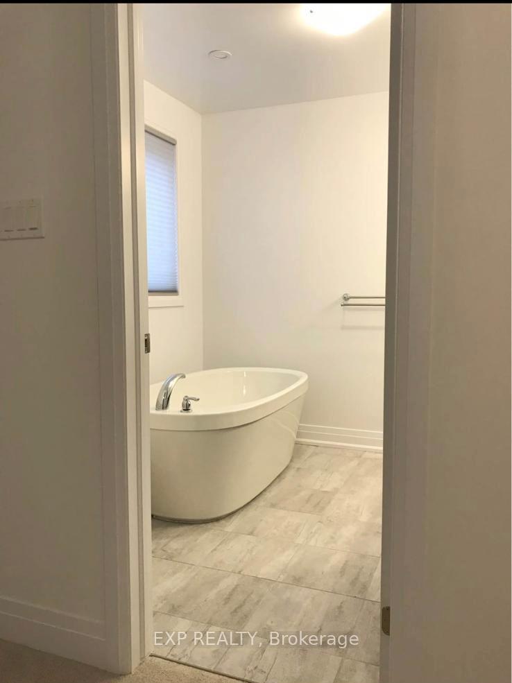 Photo 9 of Unit Upper, 63 Franklin Trail, Barrie, Rural Barrie Southwest — HOMEH