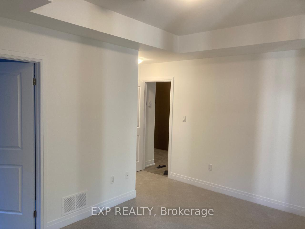 Photo 13 of Unit Upper, 63 Franklin Trail, Barrie, Rural Barrie Southwest — HOMEH