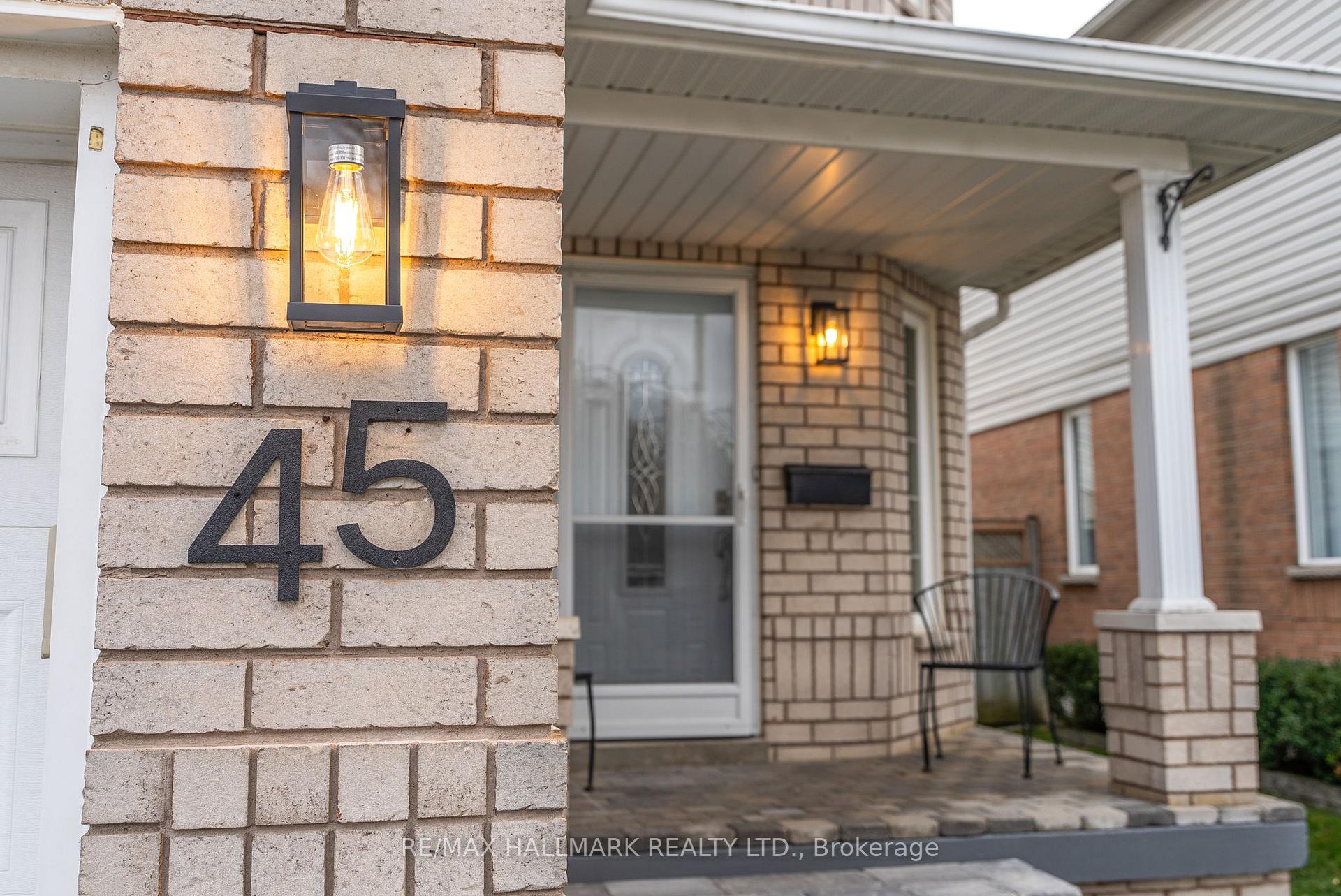Photo 4 of 45 Guildwood Drive, Clarington, Bowmanville — HOMEH