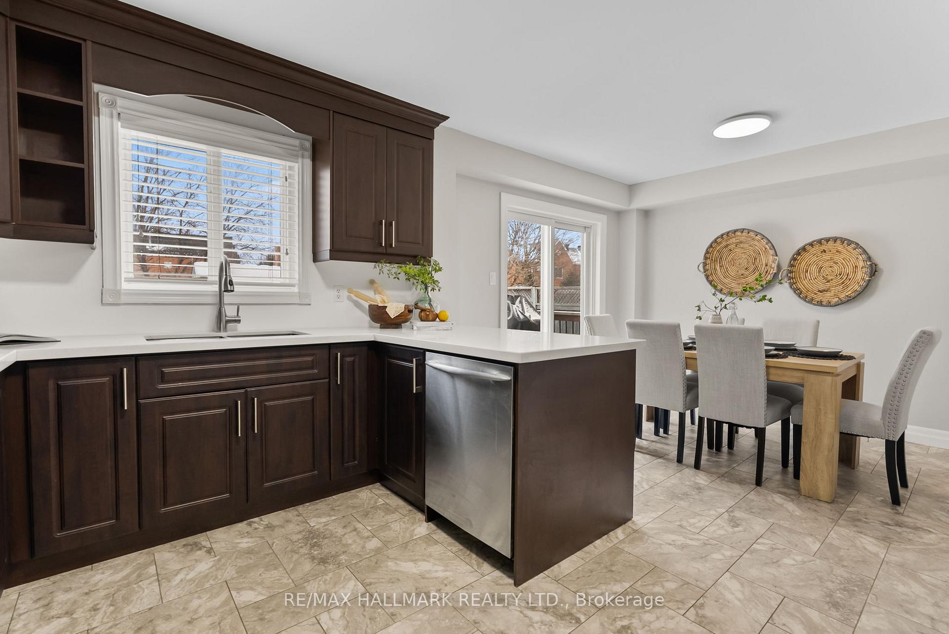 Photo 13 of 45 Guildwood Drive, Clarington, Bowmanville — HOMEH