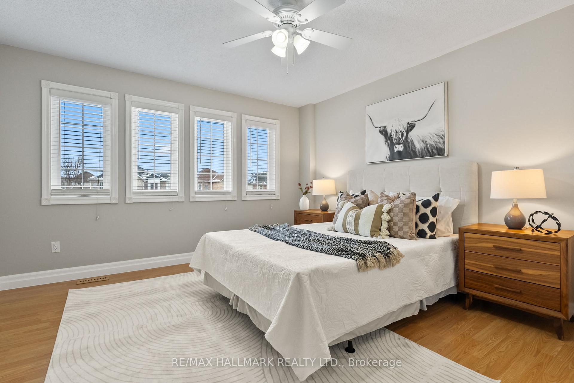 Photo 21 of 45 Guildwood Drive, Clarington, Bowmanville — HOMEH