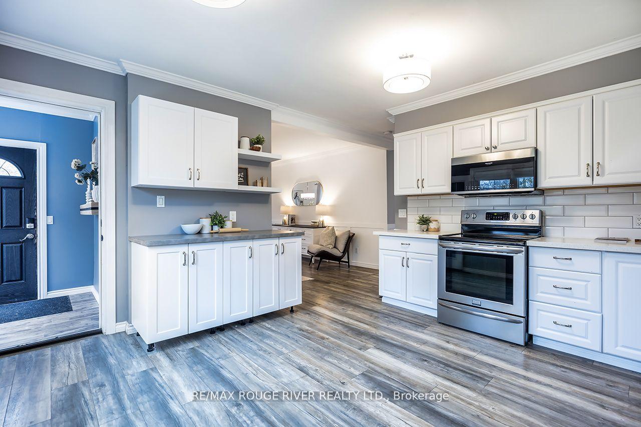 Photo 11 of 61 Townline Road N, Clarington, Courtice — HOMEH