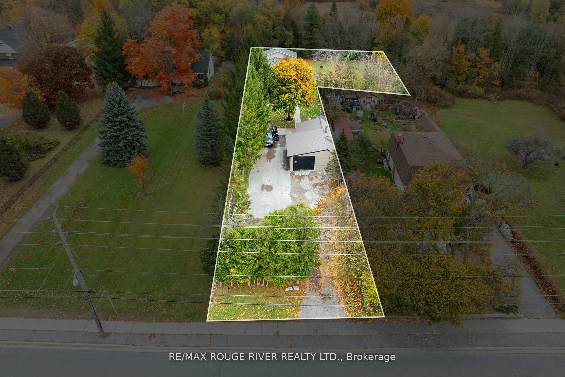 Photo 39 of 61 Townline Road N, Clarington, Courtice — HOMEH