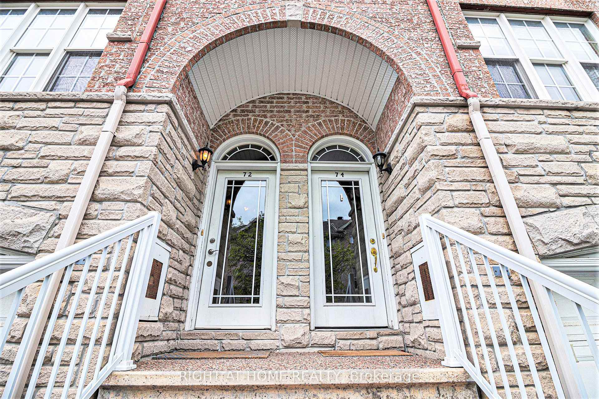 Photo 5 of 72 Jenscott Private, Ottawa, Central Park — HOMEH