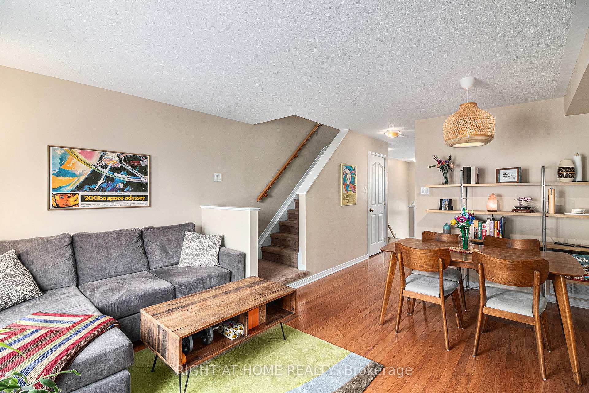 Photo 9 of 72 Jenscott Private, Ottawa, Central Park — HOMEH