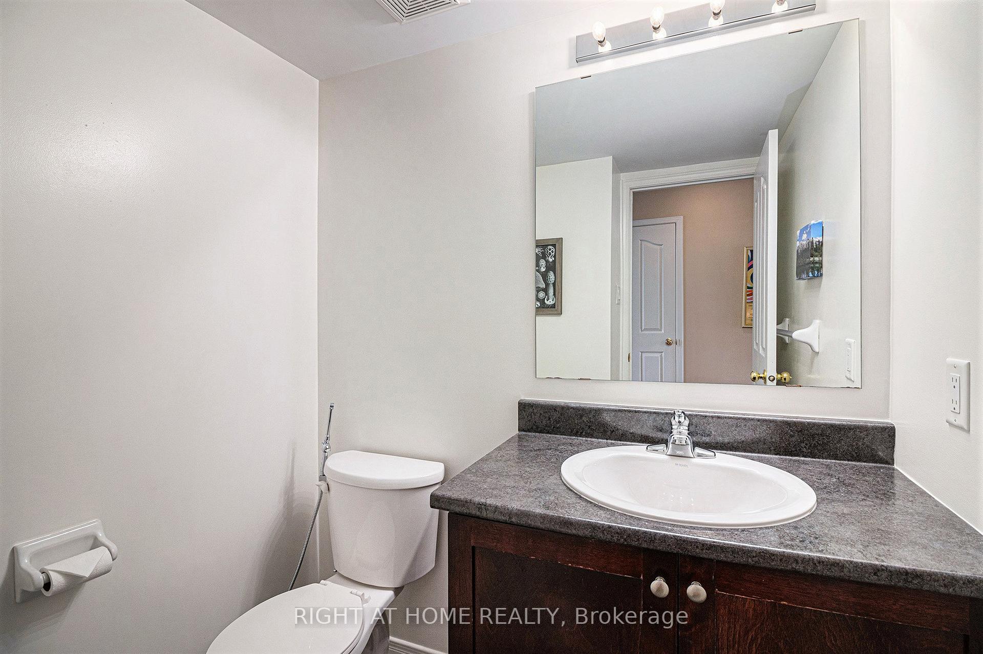 Photo 16 of 72 Jenscott Private, Ottawa, Central Park — HOMEH