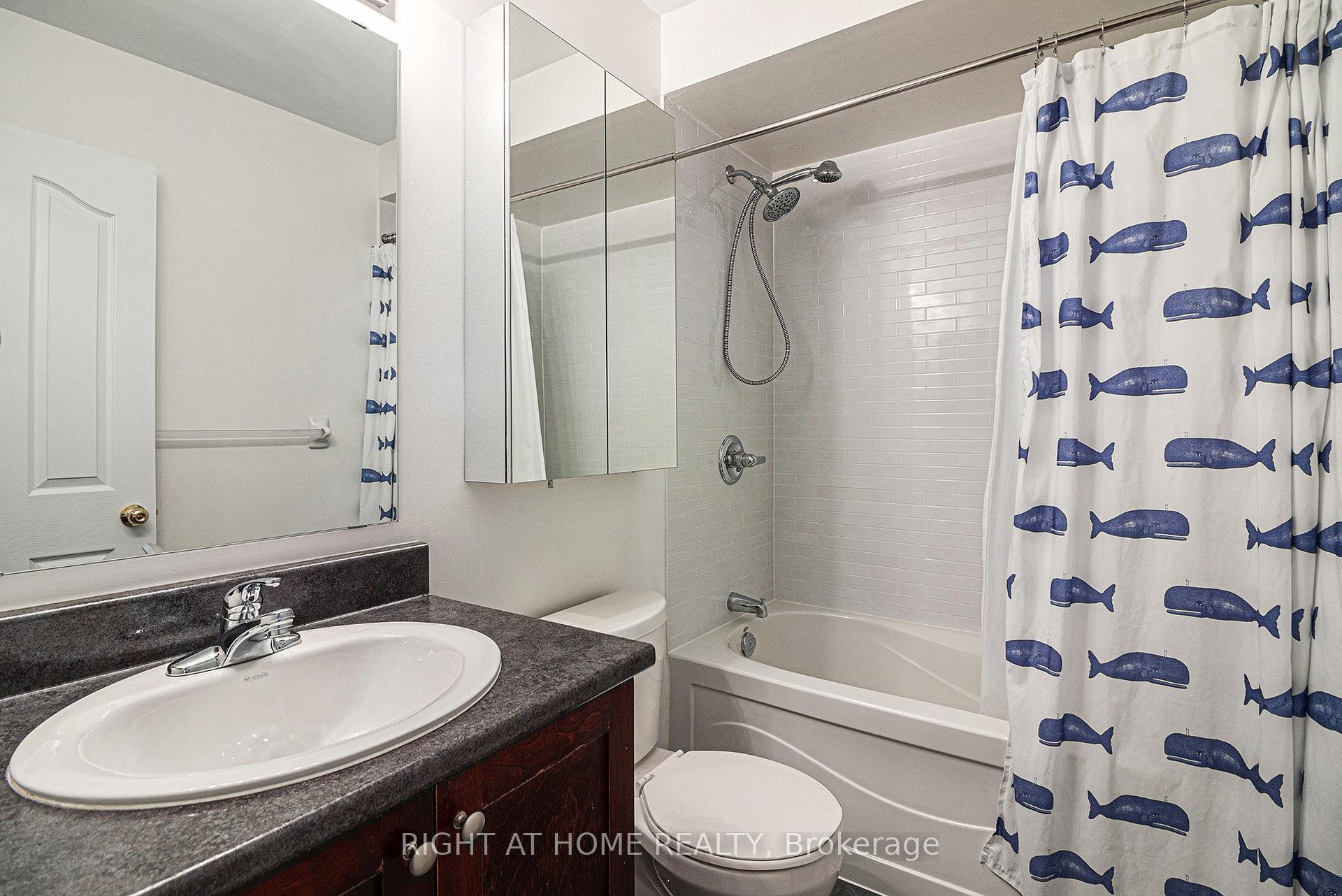 Photo 19 of 72 Jenscott Private, Ottawa, Central Park — HOMEH
