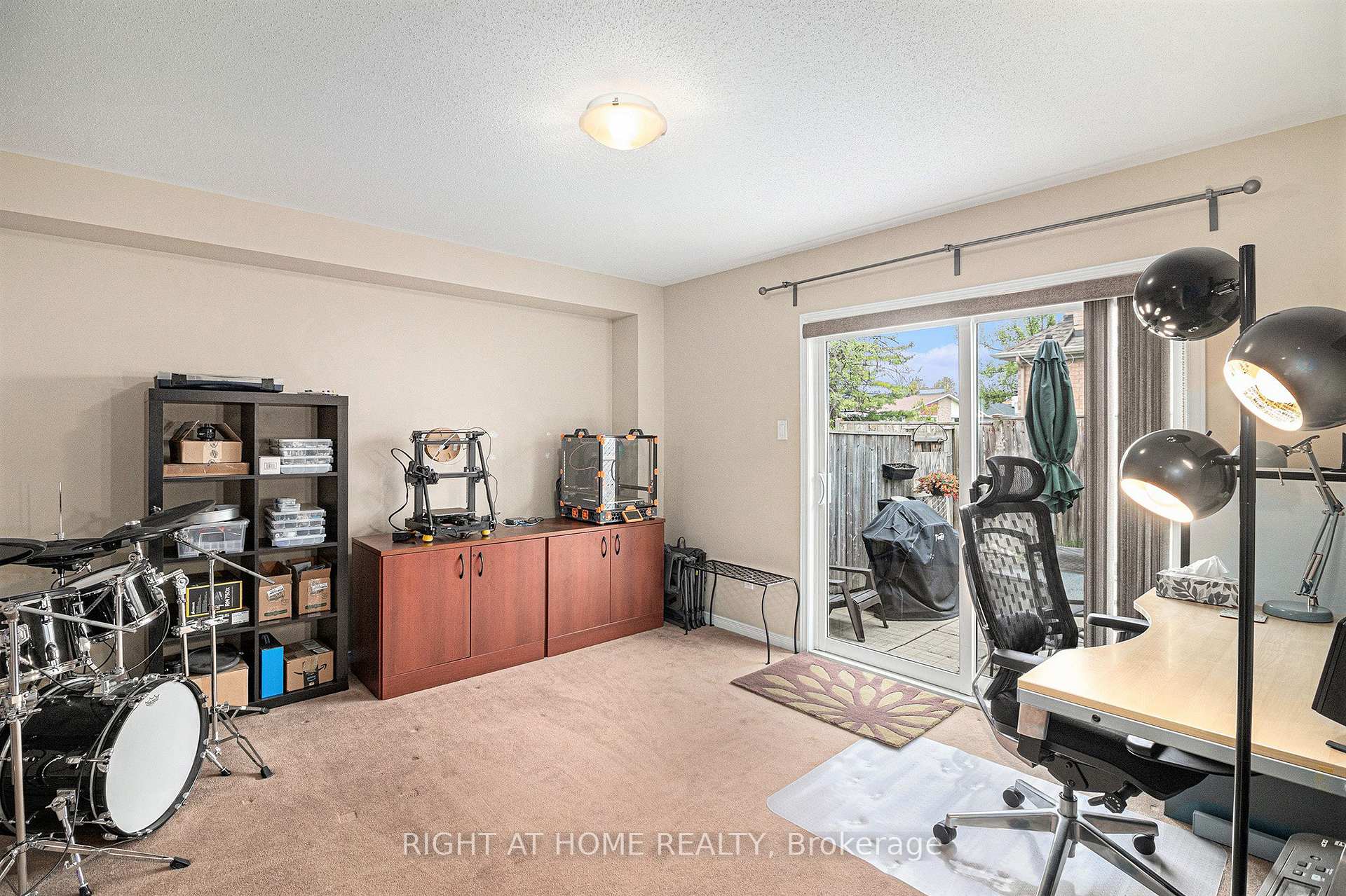 Photo 18 of 72 Jenscott Private, Ottawa, Central Park — HOMEH