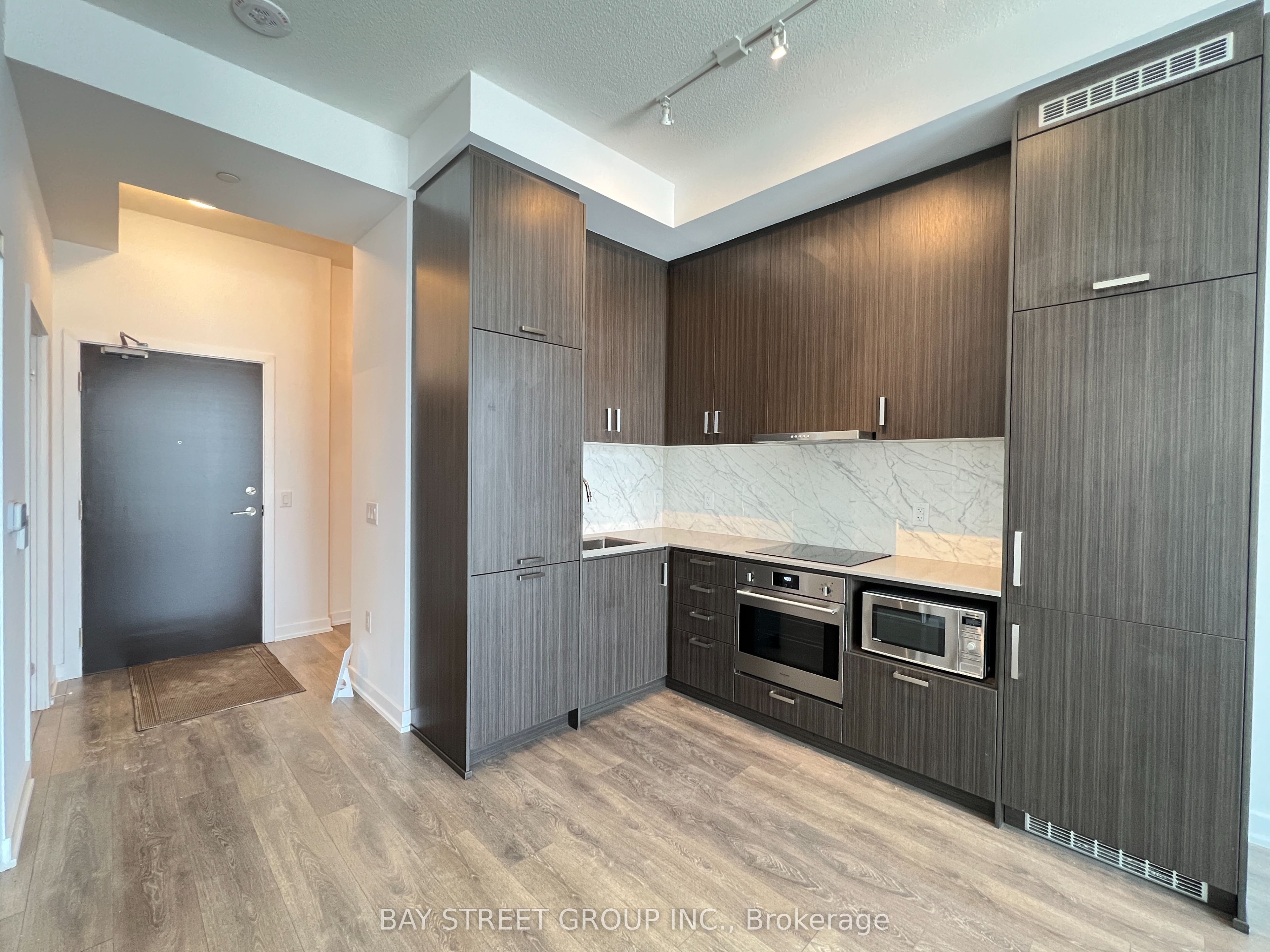 Photo 24 of Unit 511, 60 Honeycrisp Crescent, Vaughan, Vaughan Corporate Centre — HOMEH