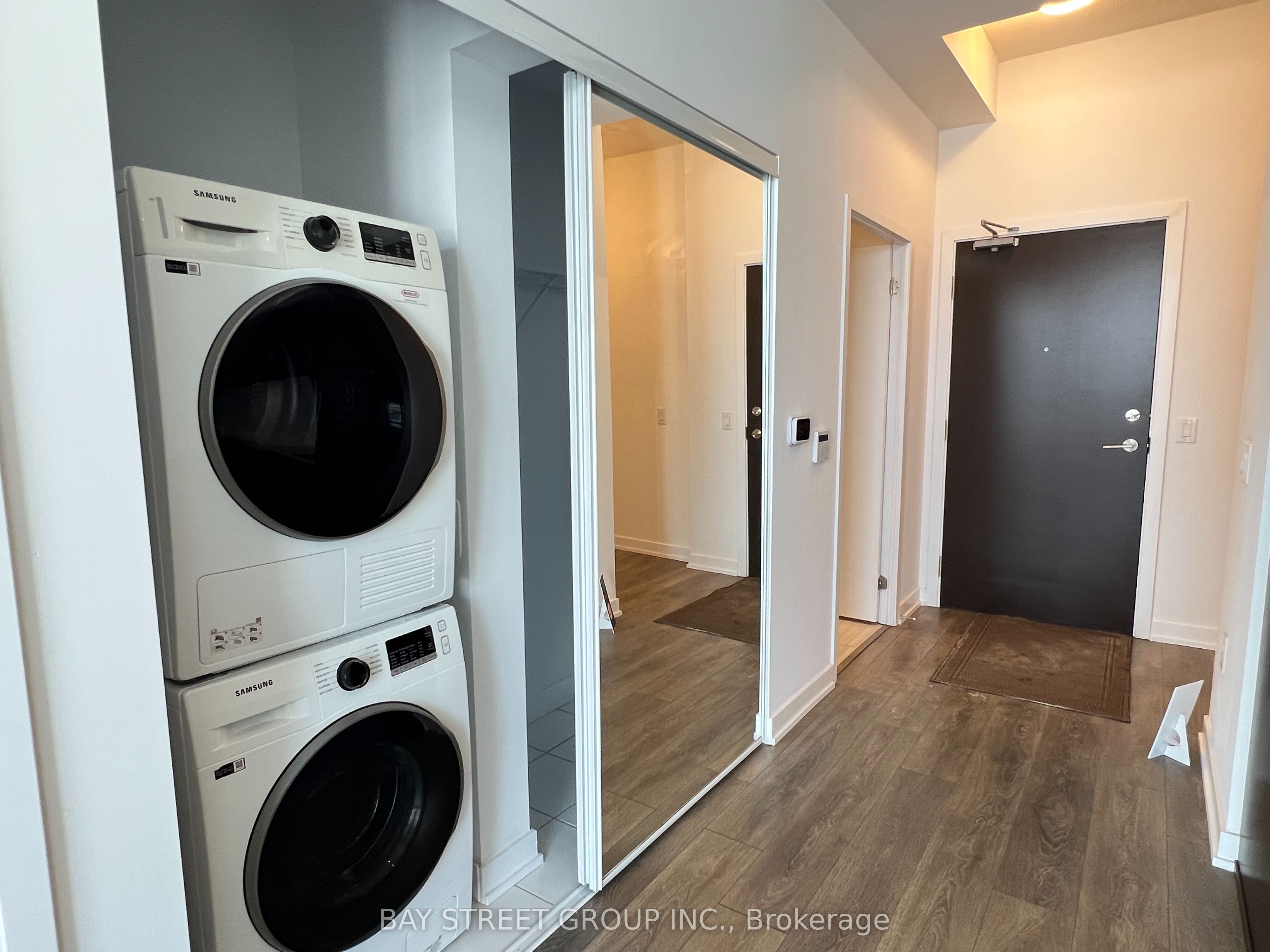 Photo 21 of Unit 511, 60 Honeycrisp Crescent, Vaughan, Vaughan Corporate Centre — HOMEH