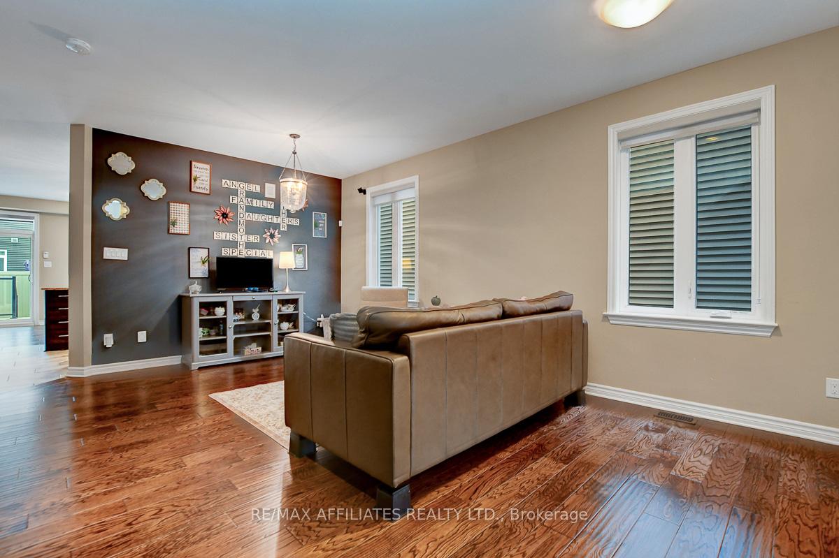 Photo 6 of 228 Fergus Crescent, Ottawa, Barrhaven - Cedargrove/Fraserdale — HOMEH