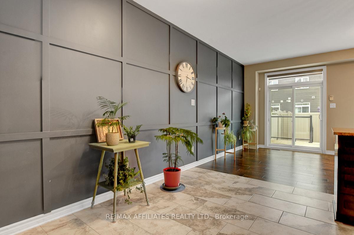 Photo 10 of 228 Fergus Crescent, Ottawa, Barrhaven - Cedargrove/Fraserdale — HOMEH