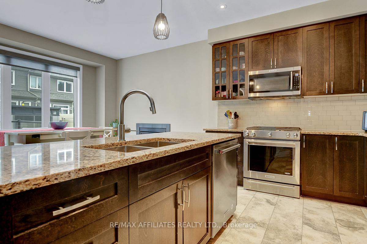 Photo 13 of 228 Fergus Crescent, Ottawa, Barrhaven - Cedargrove/Fraserdale — HOMEH