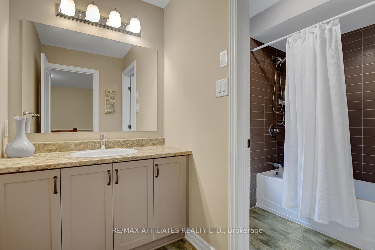 Photo 33 of 228 Fergus Crescent, Ottawa, Barrhaven - Cedargrove/Fraserdale — HOMEH
