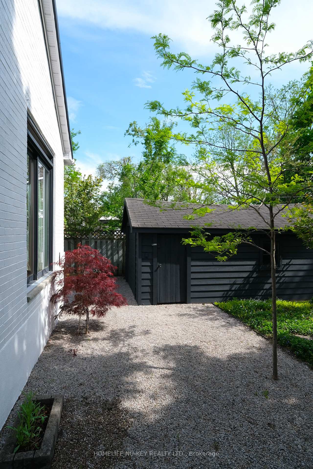 Photo 11 of 4 Mulholland Street, Barrie, Queen's Park — HOMEH