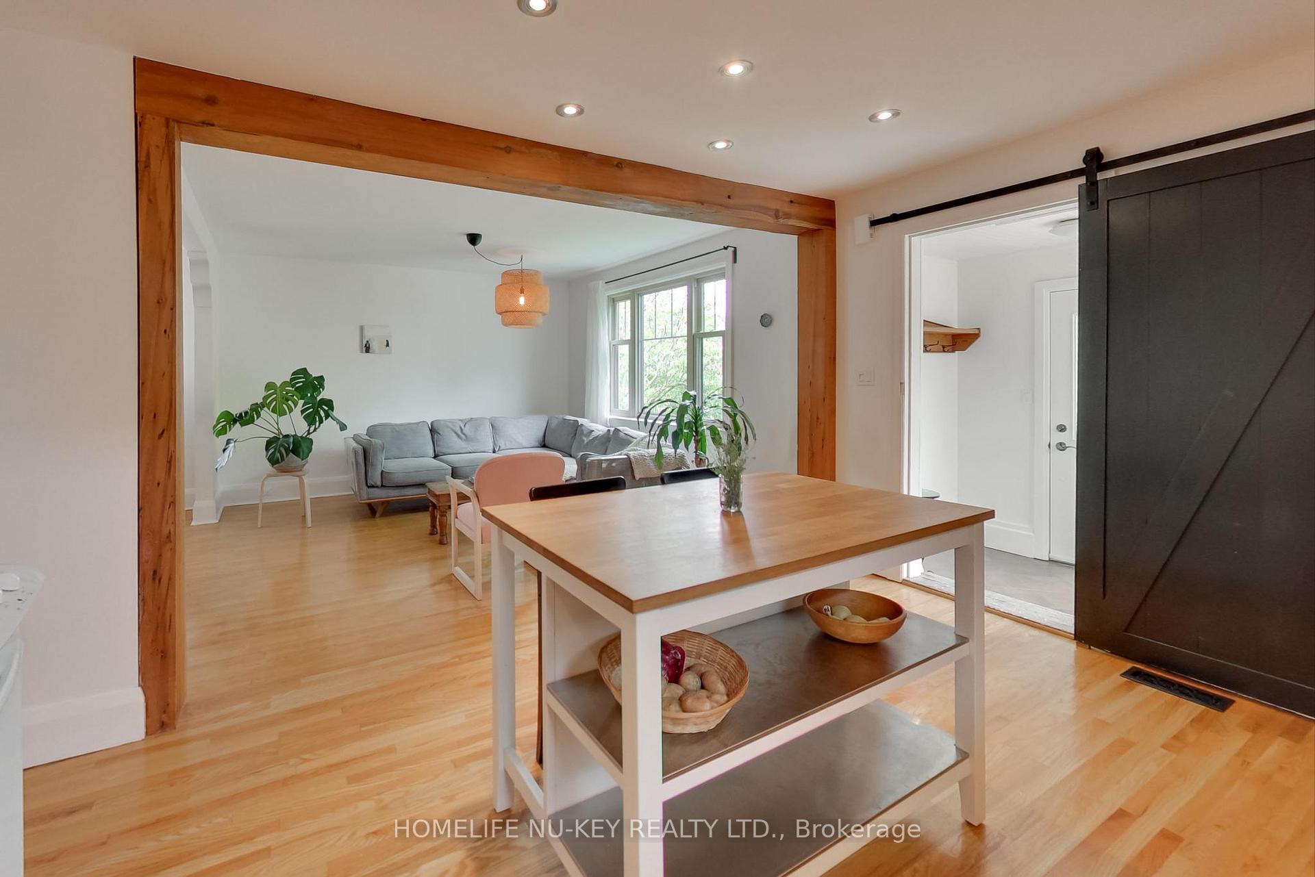 Photo 20 of 4 Mulholland Street, Barrie, Queen's Park — HOMEH