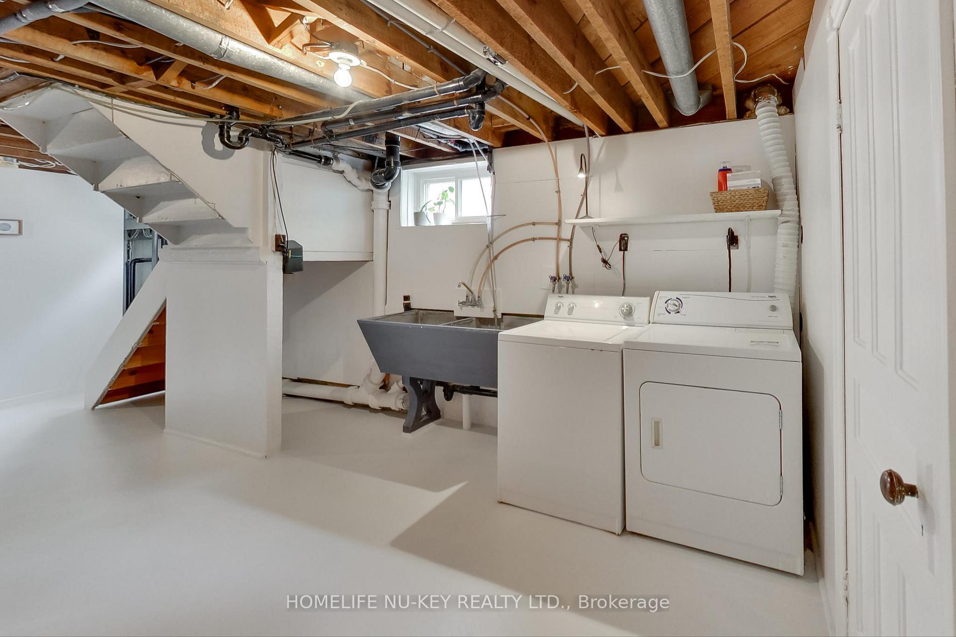 Photo 28 of 4 Mulholland Street, Barrie, Queen's Park — HOMEH