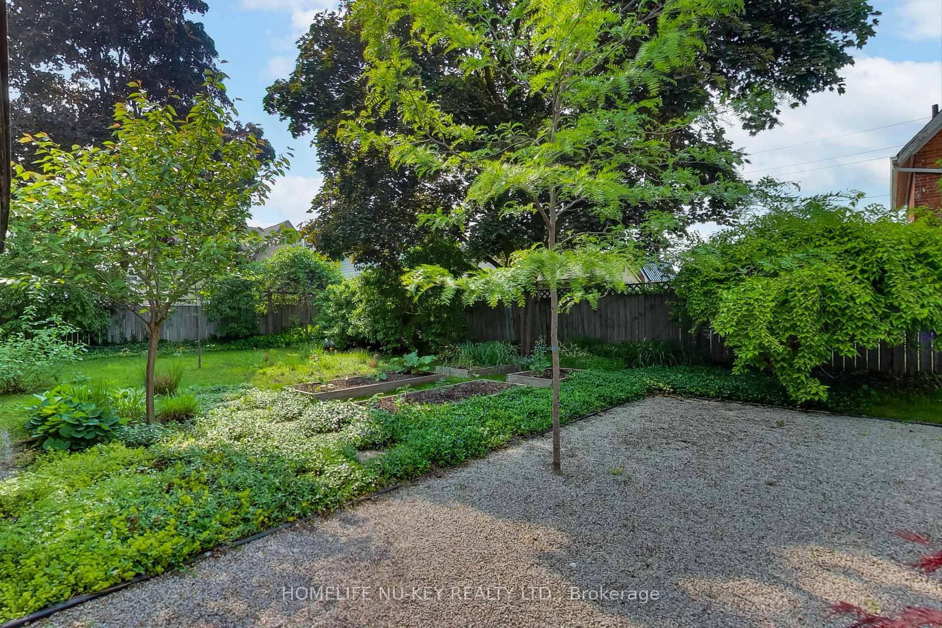 Photo 42 of 4 Mulholland Street, Barrie, Queen's Park — HOMEH