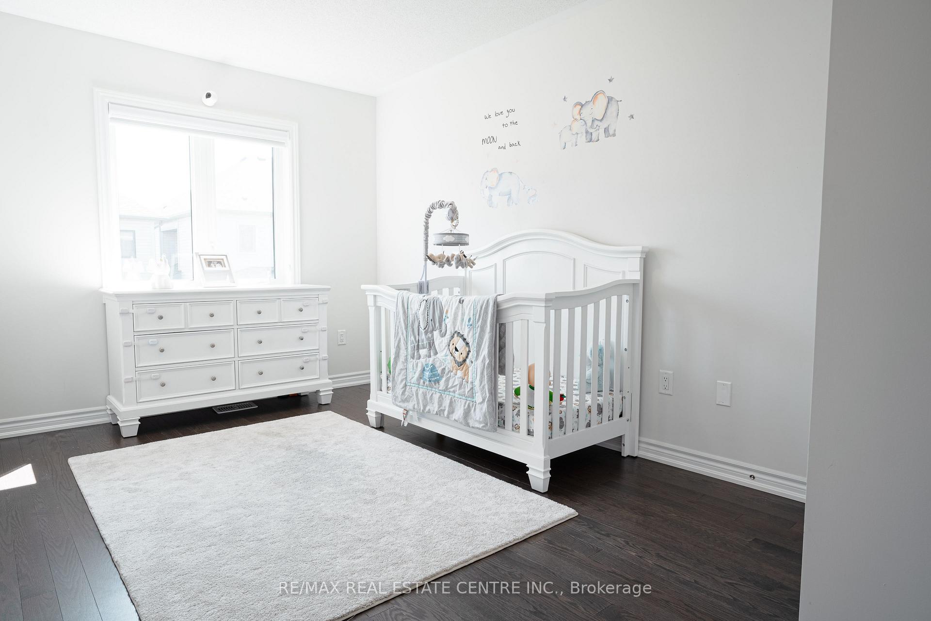 Photo 12 of 116 Durham Ave, Barrie, Painswick South — HOMEH