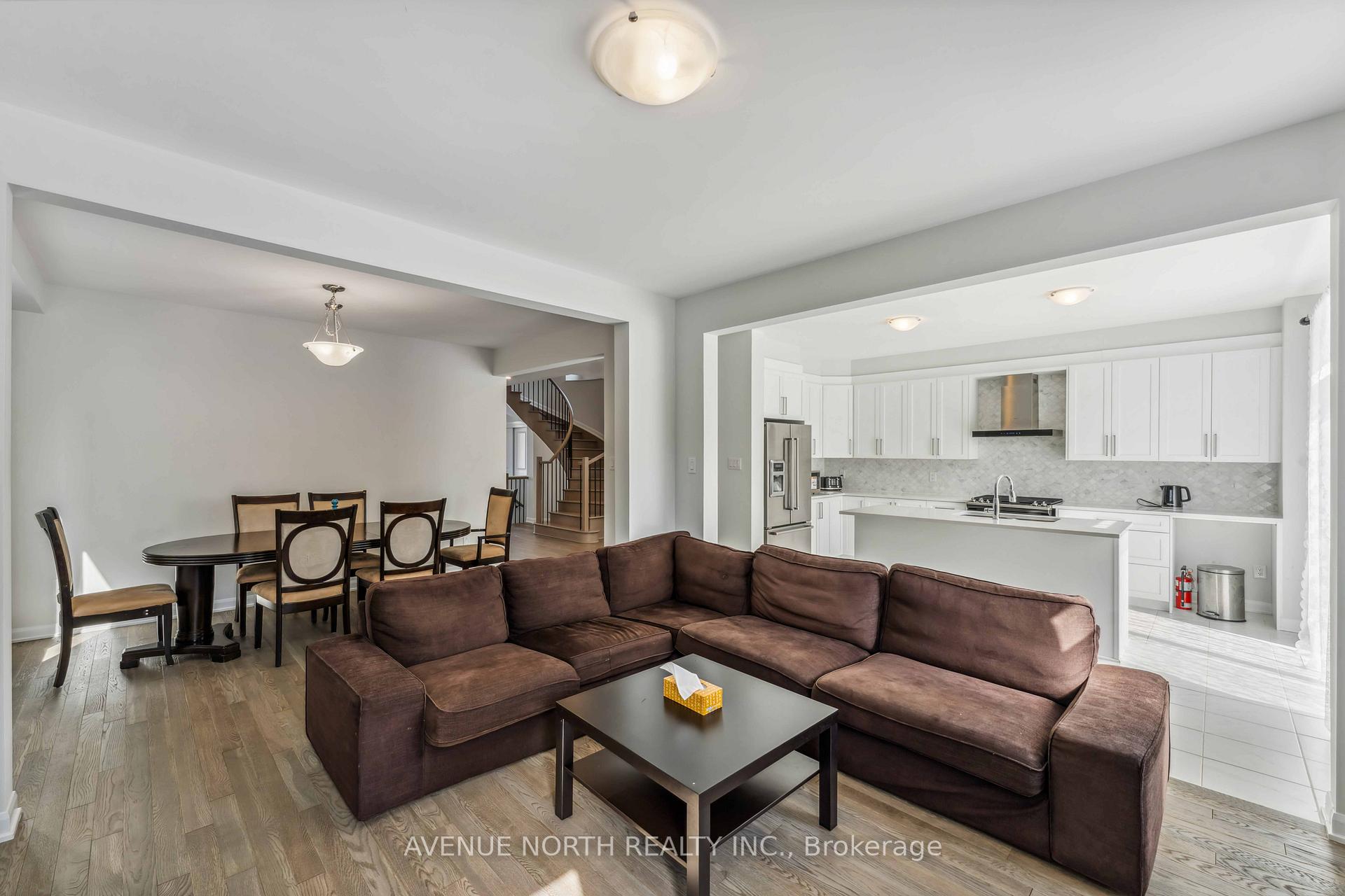 Photo 4 of 841 Cappamore Drive, Ottawa, Barrhaven - Half Moon Bay — HOMEH