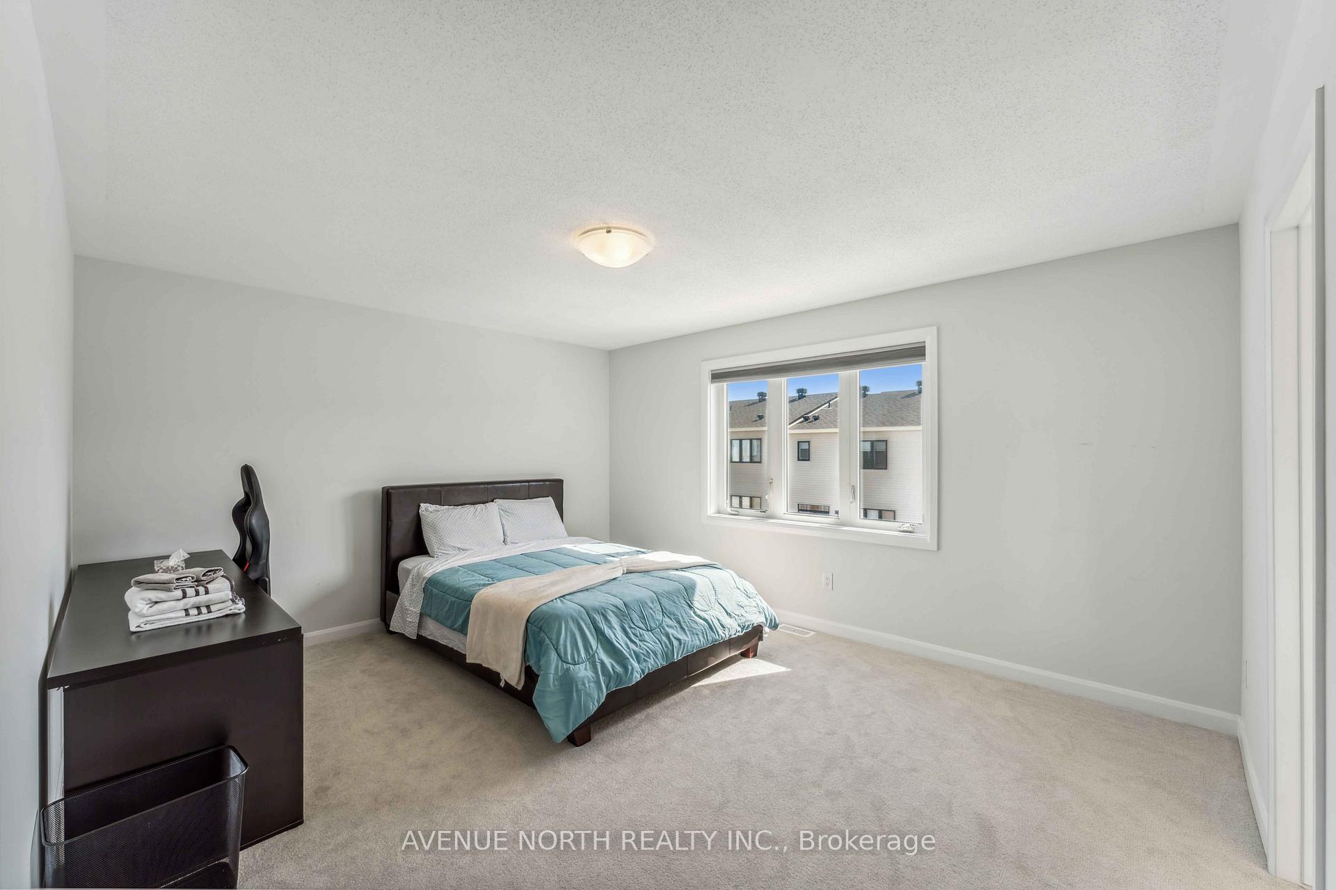 Photo 14 of 841 Cappamore Drive, Ottawa, Barrhaven - Half Moon Bay — HOMEH