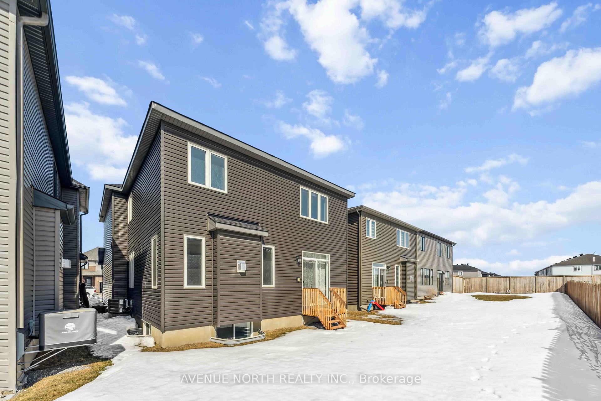 Photo 32 of 841 Cappamore Drive, Ottawa, Barrhaven - Half Moon Bay — HOMEH