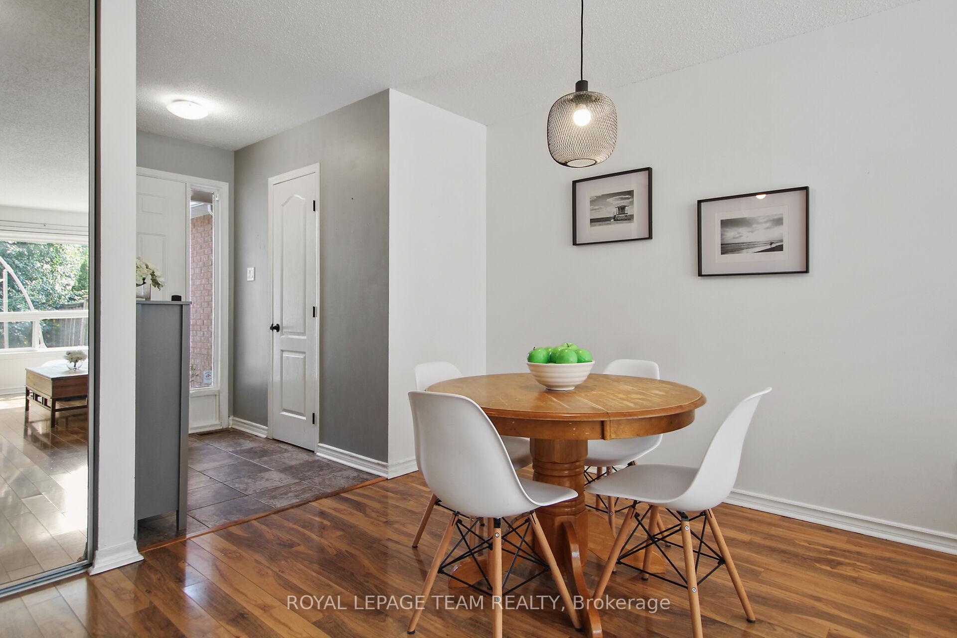 Photo 7 of 6 Whitegate Crescent, Ottawa, Barrhaven - Longfields — HOMEH