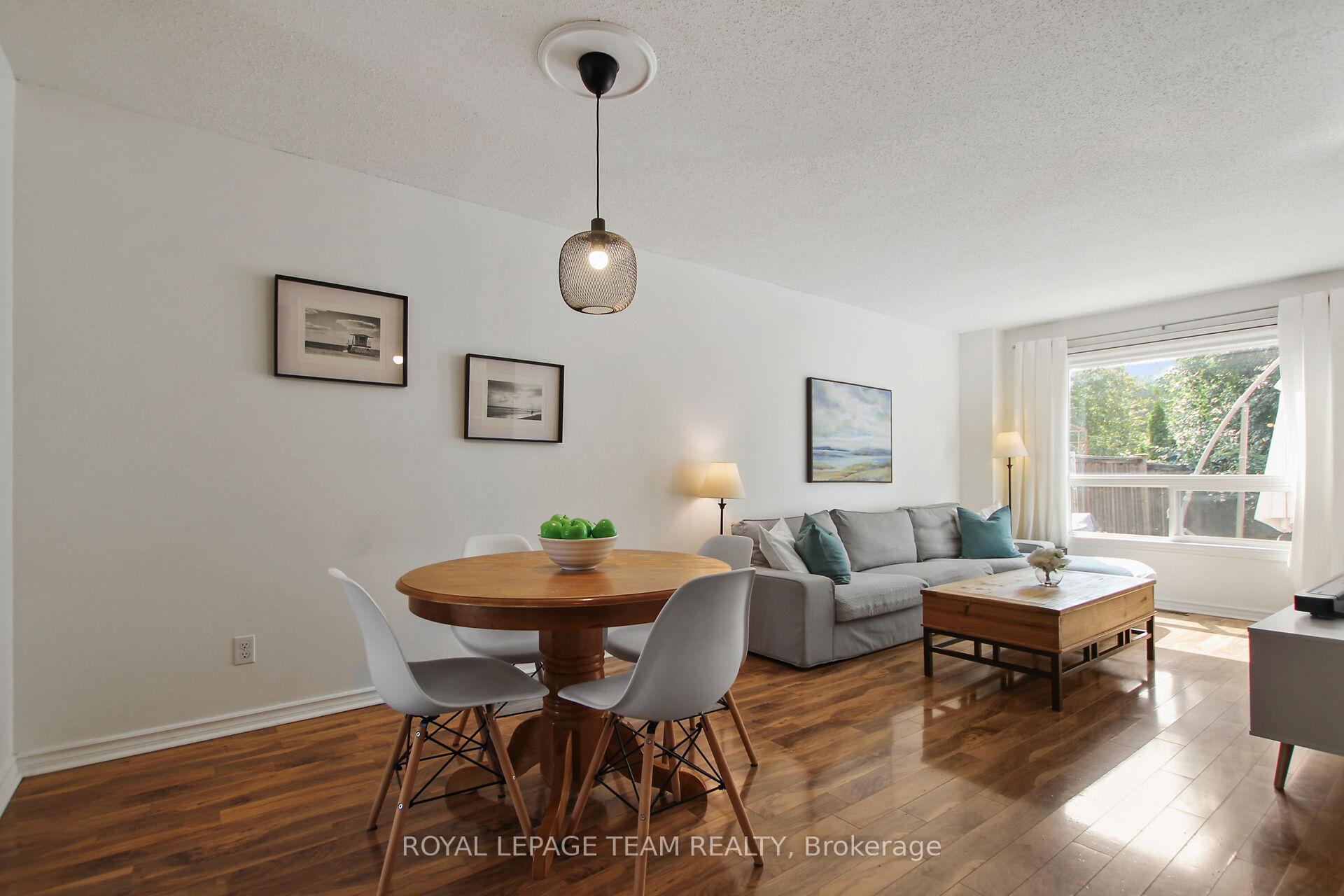Photo 10 of 6 Whitegate Crescent, Ottawa, Barrhaven - Longfields — HOMEH