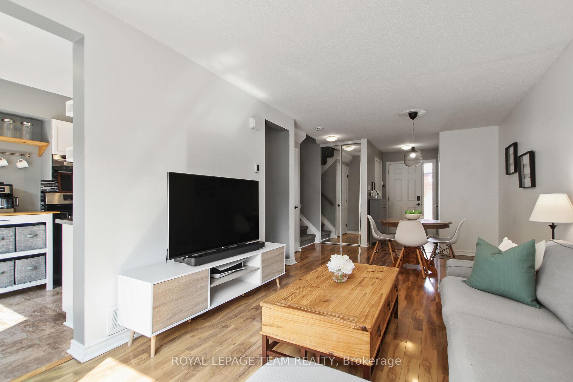 Photo 8 of 6 Whitegate Crescent, Ottawa, Barrhaven - Longfields — HOMEH