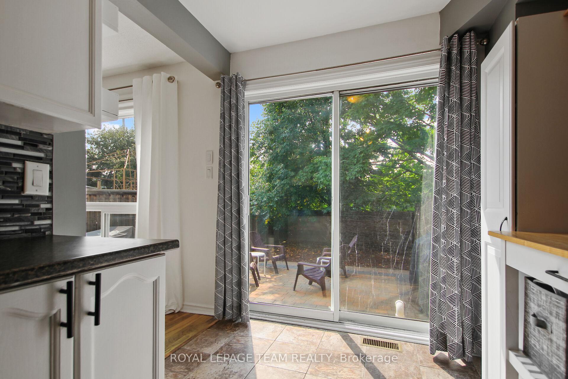 Photo 32 of 6 Whitegate Crescent, Ottawa, Barrhaven - Longfields — HOMEH