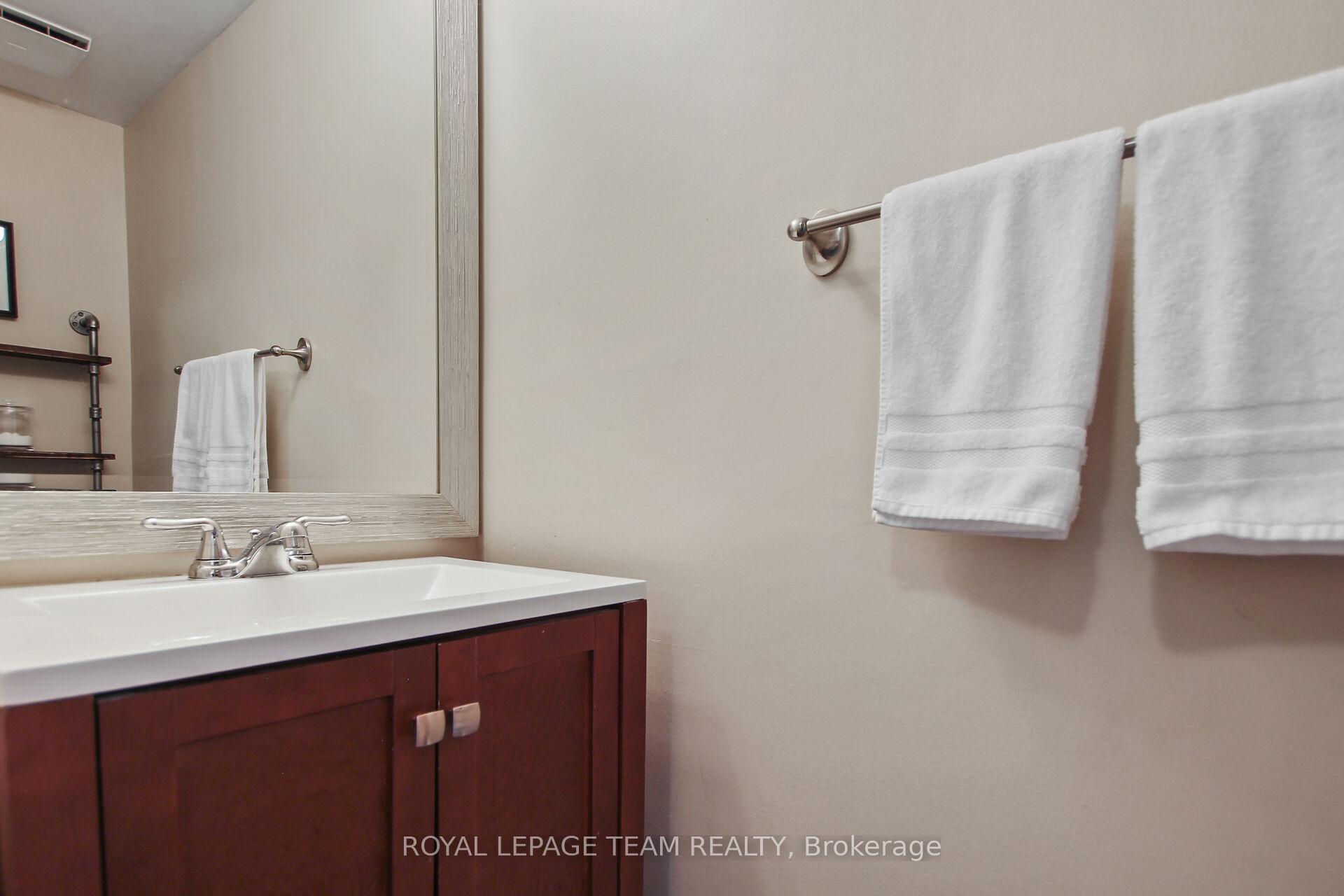 Photo 14 of 6 Whitegate Crescent, Ottawa, Barrhaven - Longfields — HOMEH