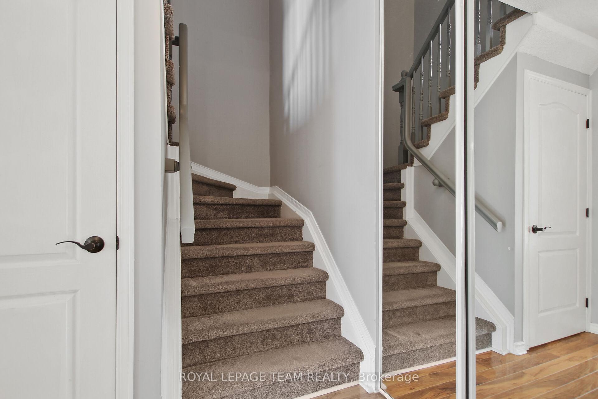 Photo 11 of 6 Whitegate Crescent, Ottawa, Barrhaven - Longfields — HOMEH