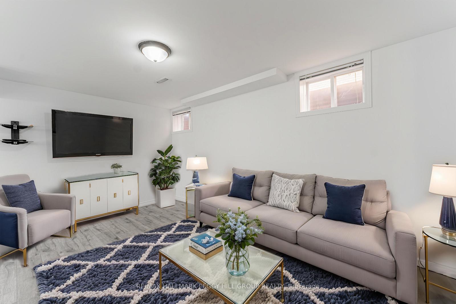 Photo 15 of 12 Thackeray Crescent, Barrie, Letitia Heights — HOMEH