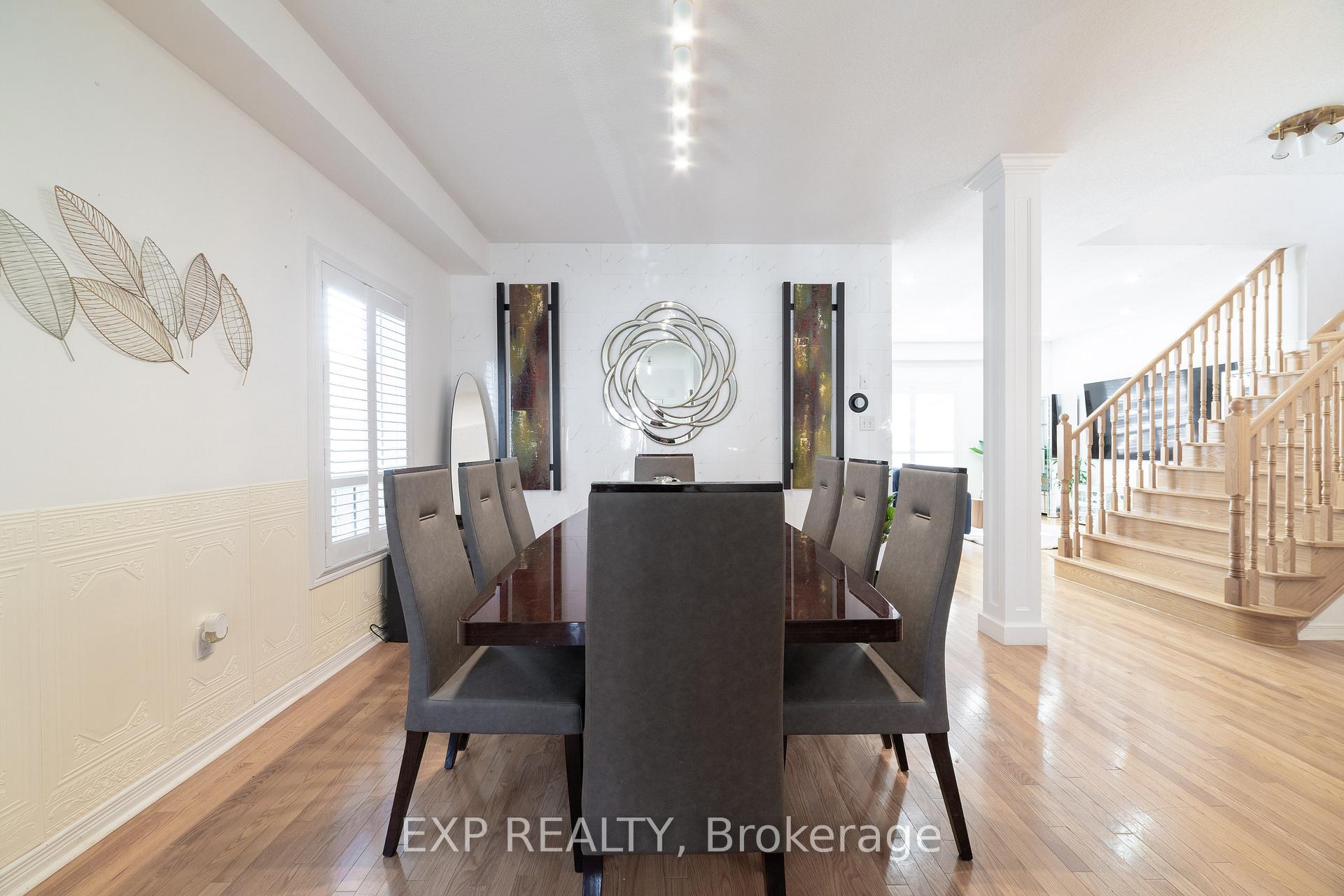 Photo 5 of 31 Kimble Avenue, Clarington, Bowmanville — HOMEH