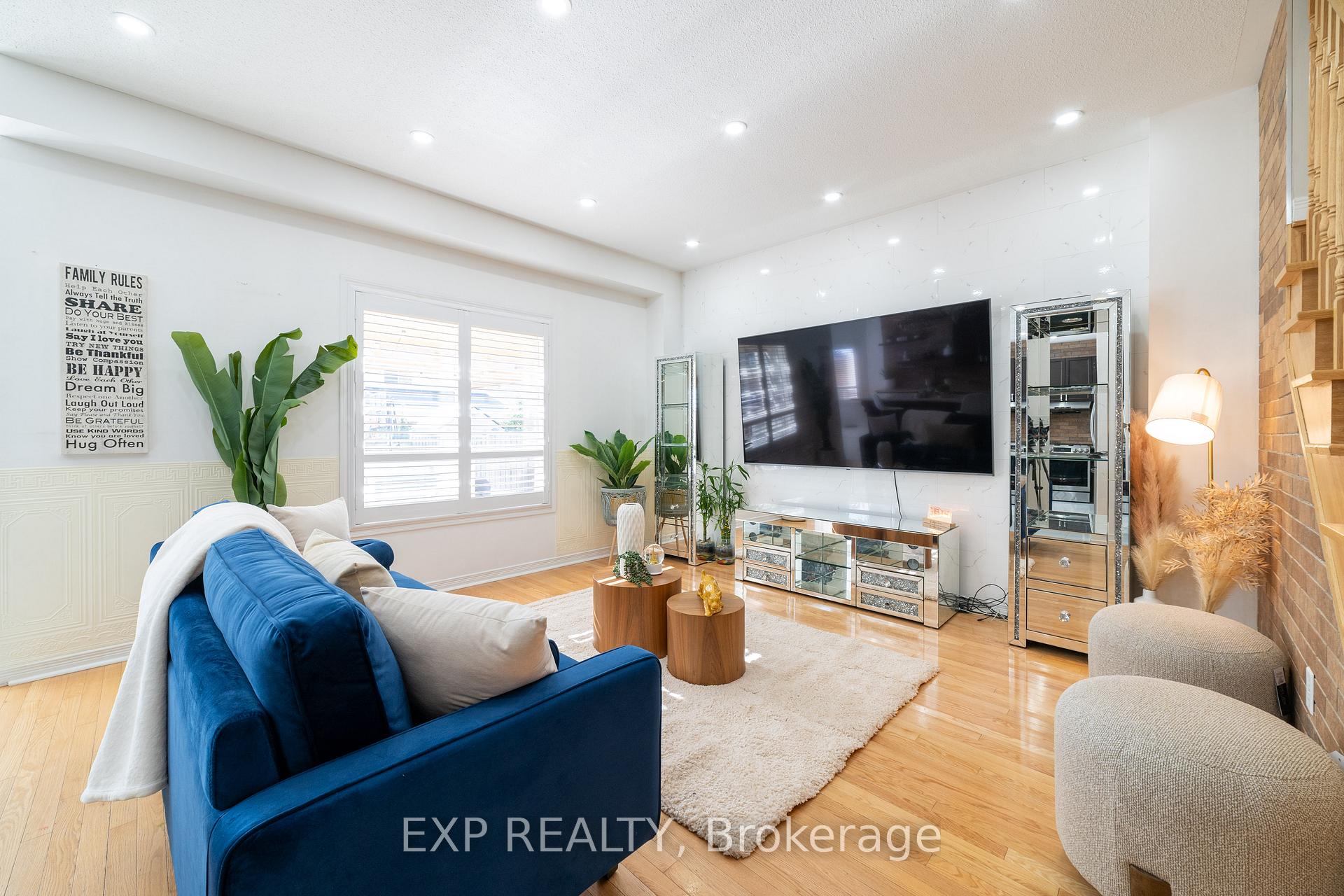 Photo 7 of 31 Kimble Avenue, Clarington, Bowmanville — HOMEH