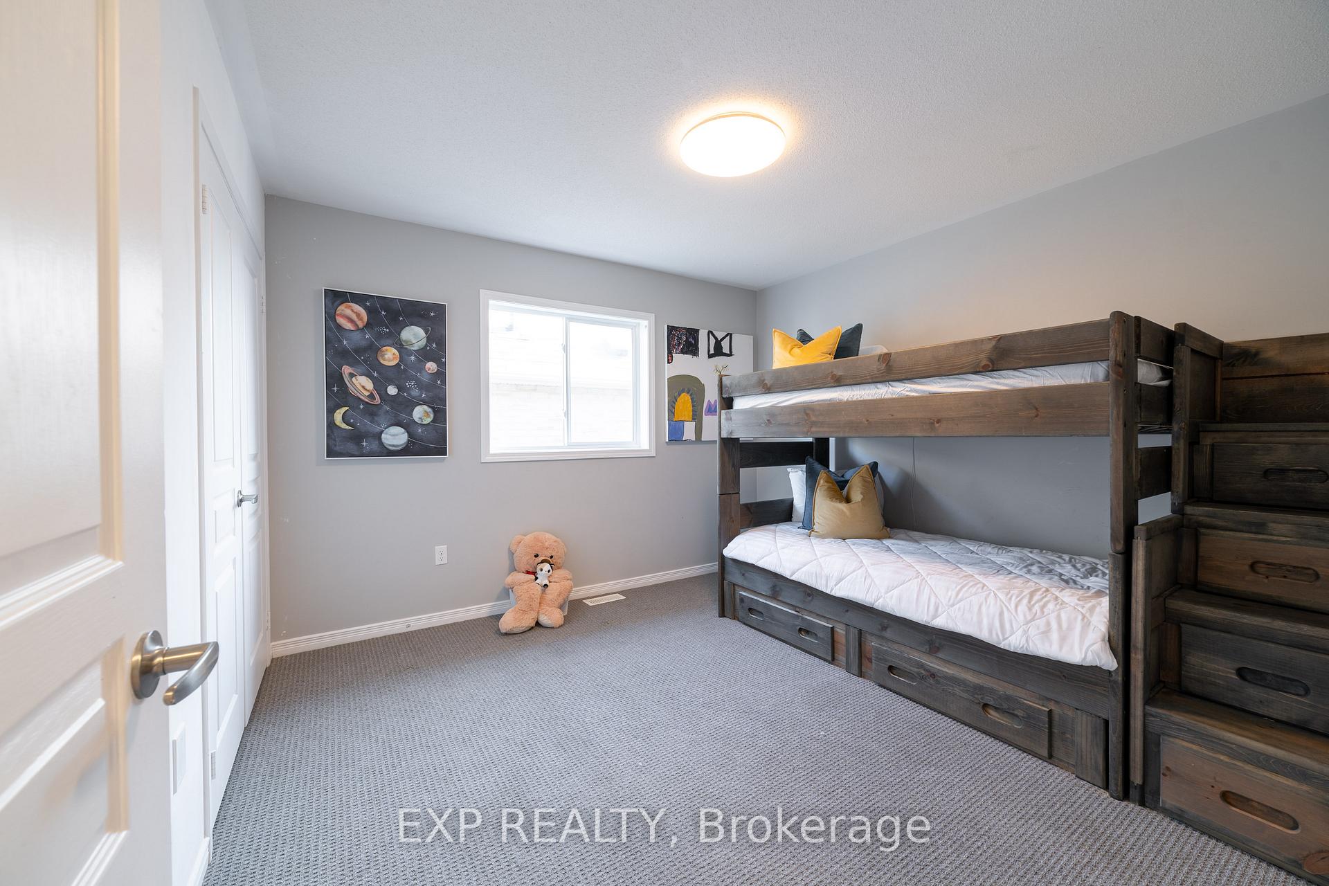 Photo 19 of 31 Kimble Avenue, Clarington, Bowmanville — HOMEH