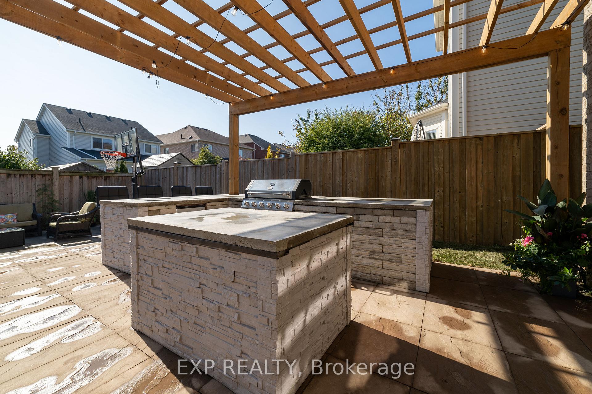 Photo 26 of 31 Kimble Avenue, Clarington, Bowmanville — HOMEH