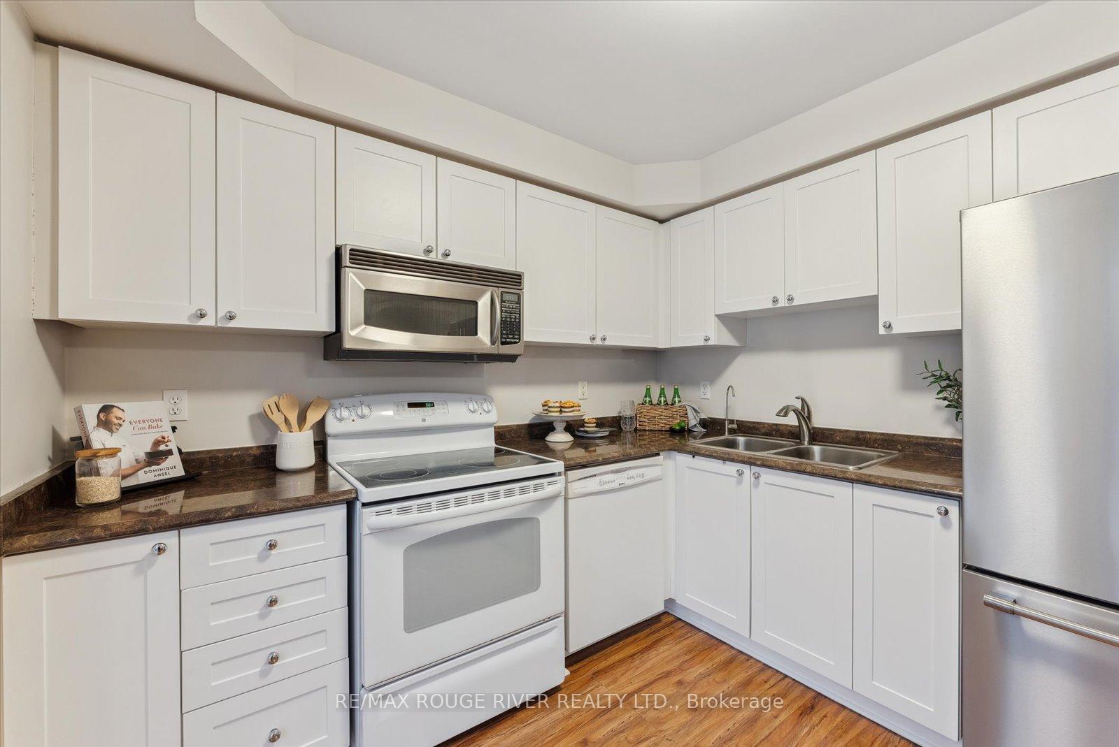 Photo 10 of 38 Stillwell Lane, Clarington, Newcastle — HOMEH