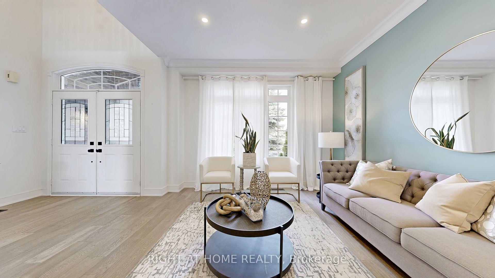 Photo 5 of 46 Prince William Way, Barrie, Innis-Shore — HOMEH