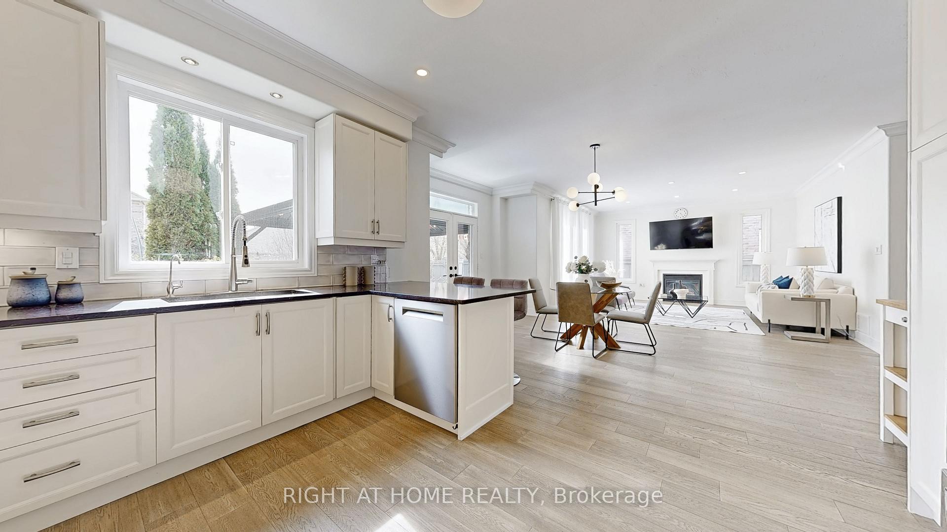 Photo 16 of 46 Prince William Way, Barrie, Innis-Shore — HOMEH