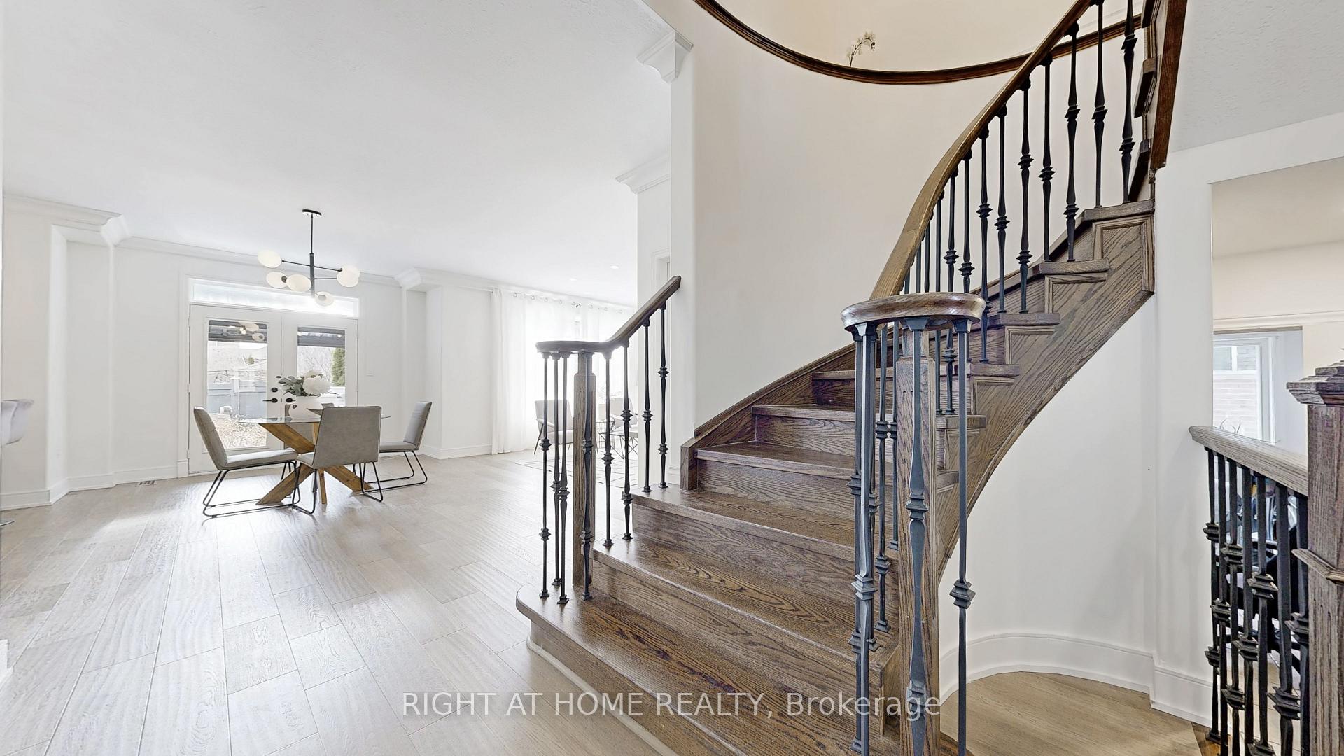 Photo 23 of 46 Prince William Way, Barrie, Innis-Shore — HOMEH