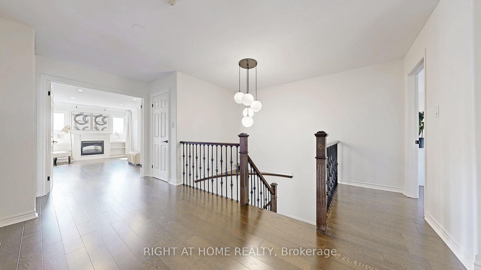 Photo 24 of 46 Prince William Way, Barrie, Innis-Shore — HOMEH