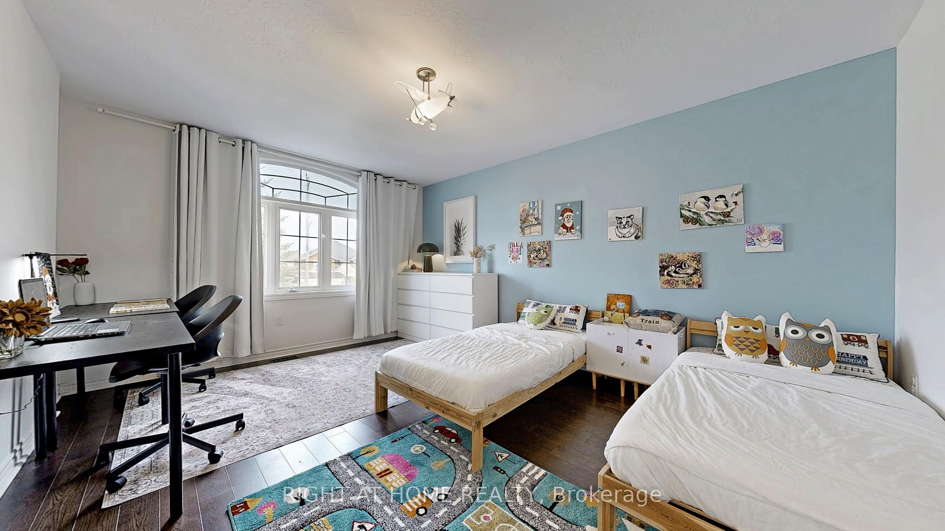 Photo 34 of 46 Prince William Way, Barrie, Innis-Shore — HOMEH