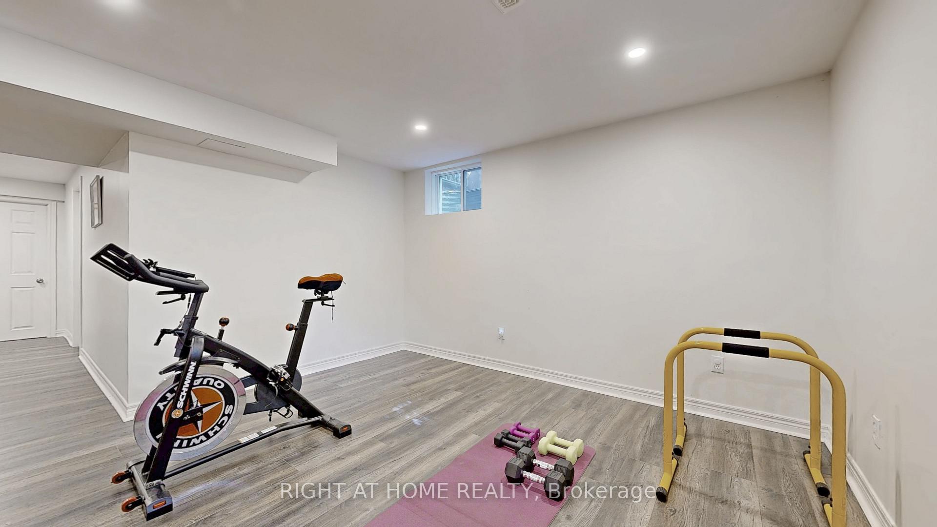 Photo 42 of 46 Prince William Way, Barrie, Innis-Shore — HOMEH